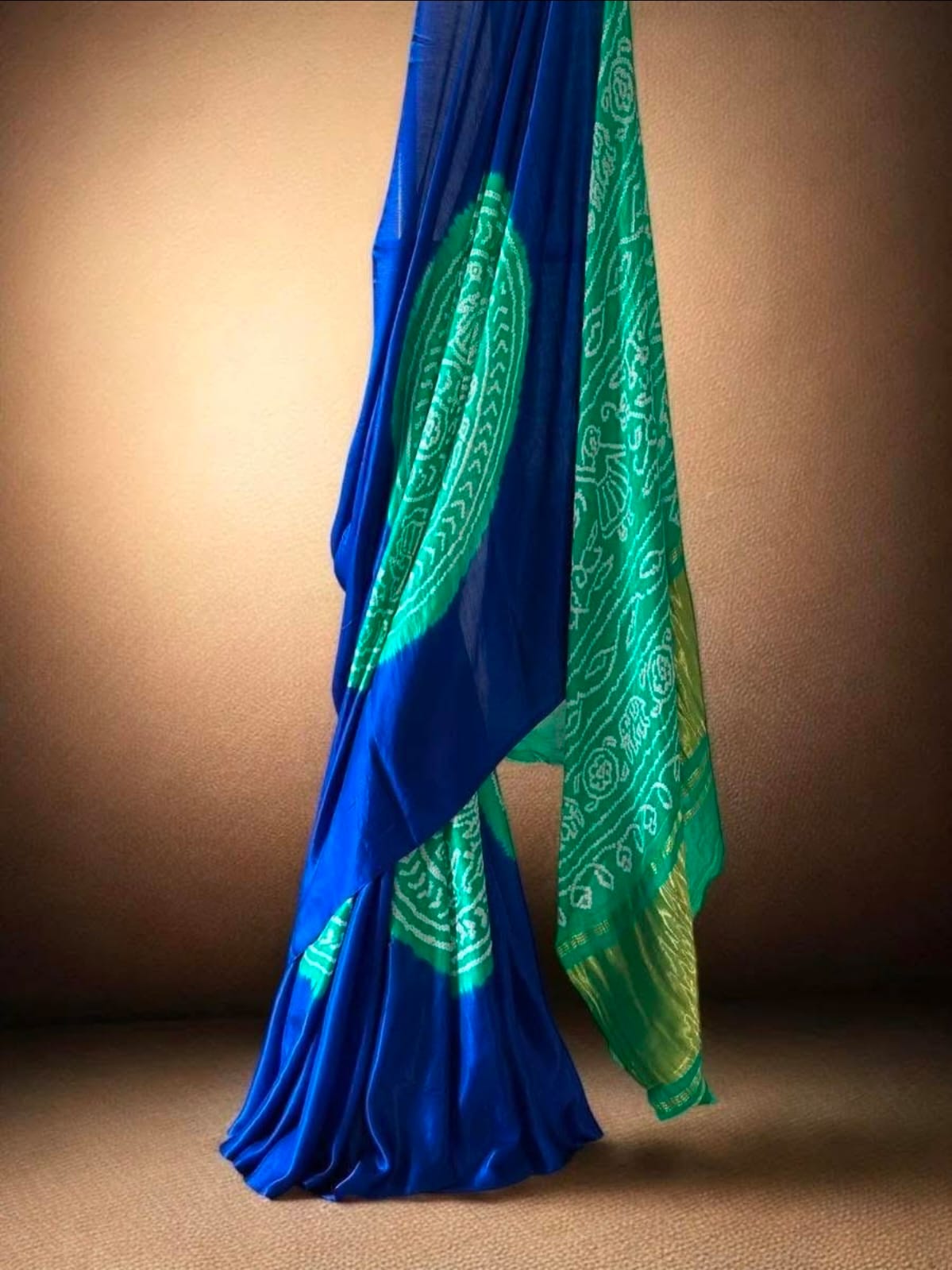 Royal Blue Azure: Pure Gajji Silk Rasmandal & Rai Bandhej Saree