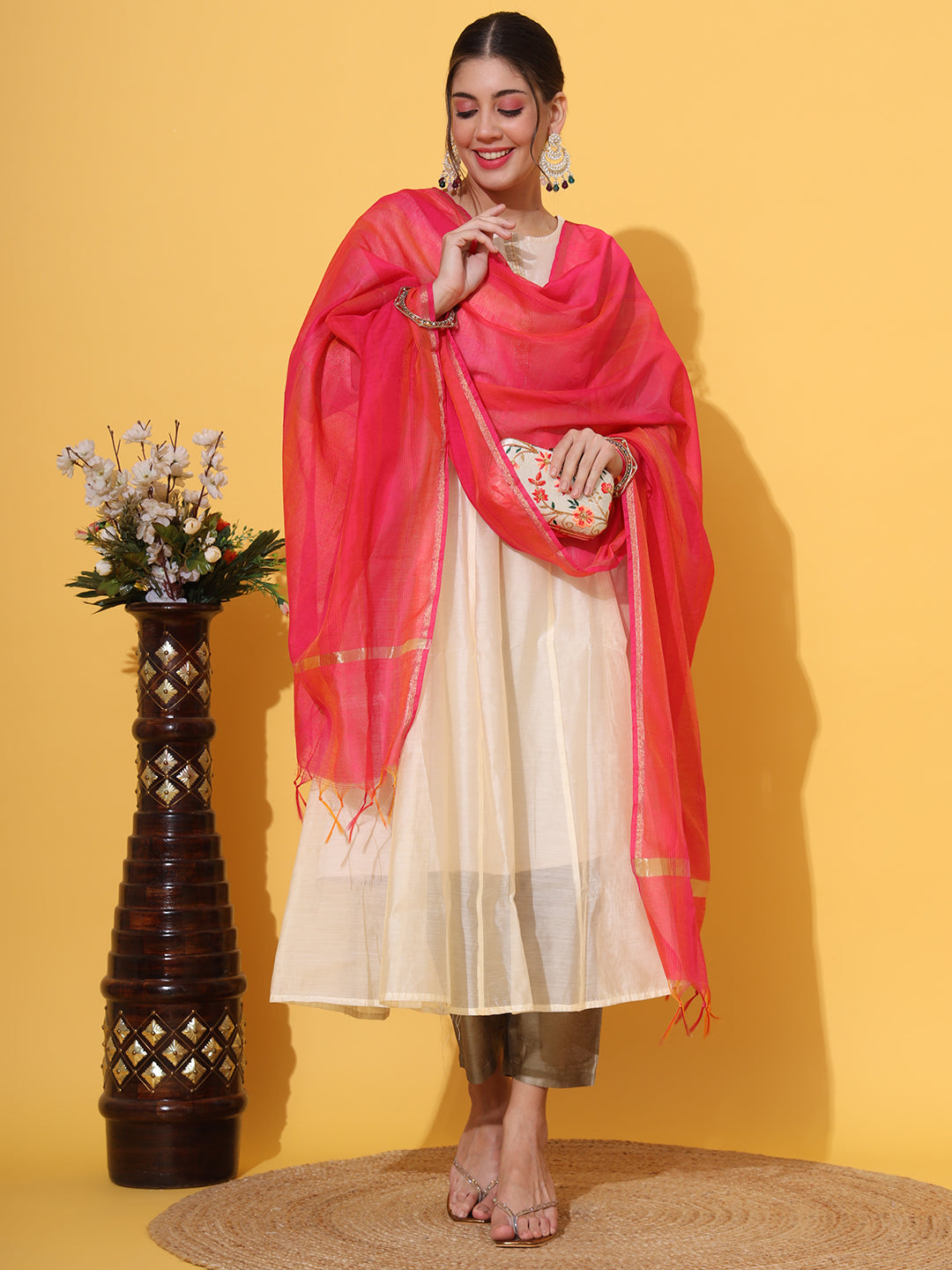 Magenta Handllom Dupatta