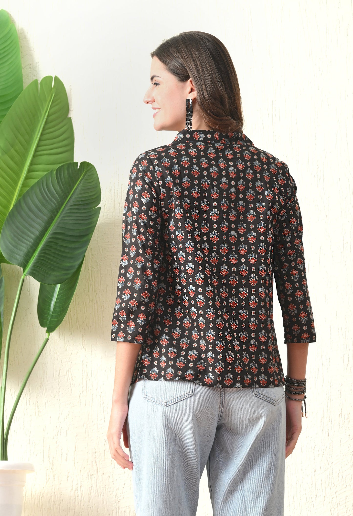 Black Ethnic Open Shrug