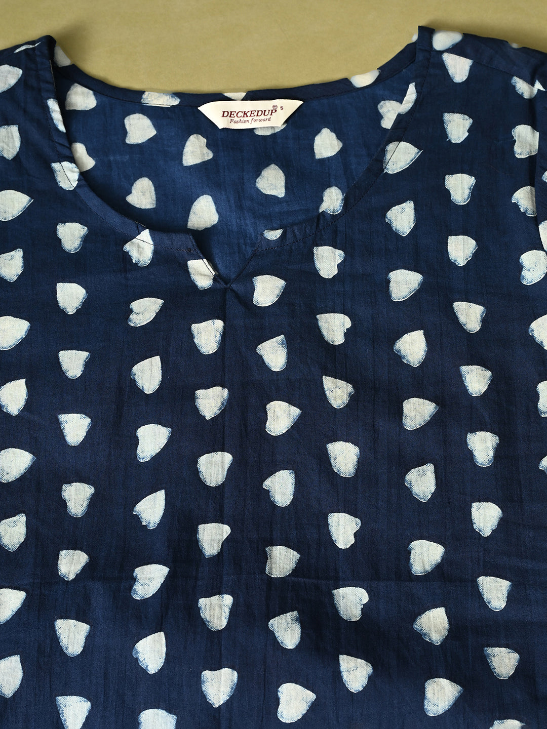 Blooming Heart Pocket Top