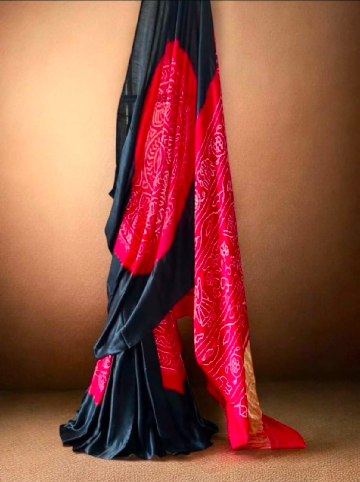 Noir Crimson: Pure Gajji Silk Saree in Rai Bandhej and Rasmandal Design