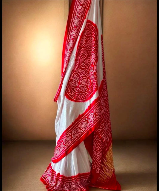 Divine Rasmandal Design Bandhej Saree in Pure Gajji Silk Fabric
